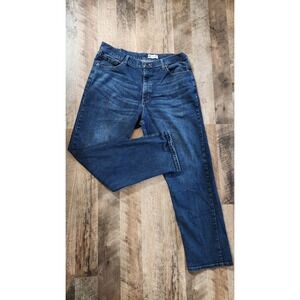 Wrangler Premium Quality Relaxed Fit Jeans Mens 38x30 Medium Wash Blue Denim